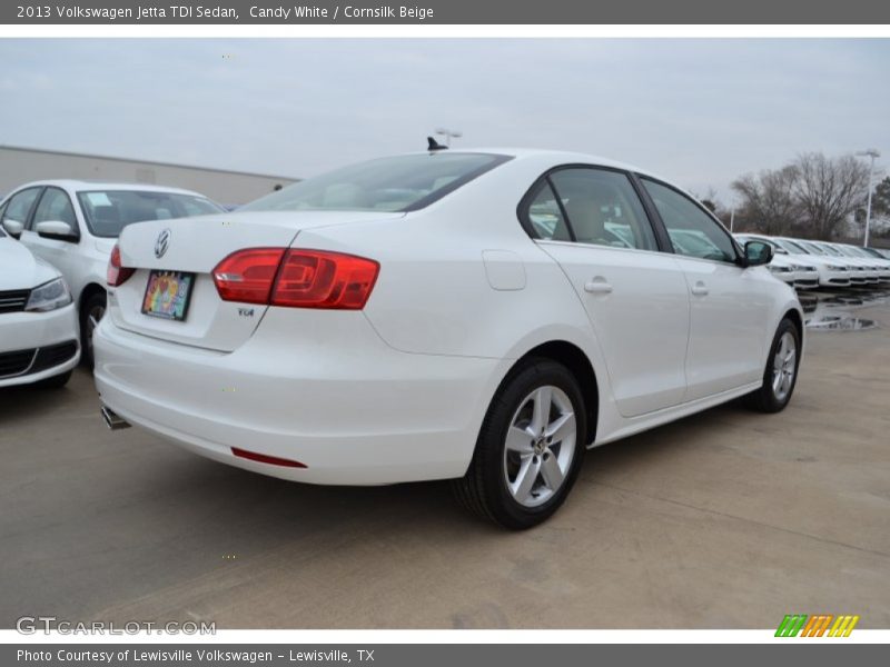 Candy White / Cornsilk Beige 2013 Volkswagen Jetta TDI Sedan