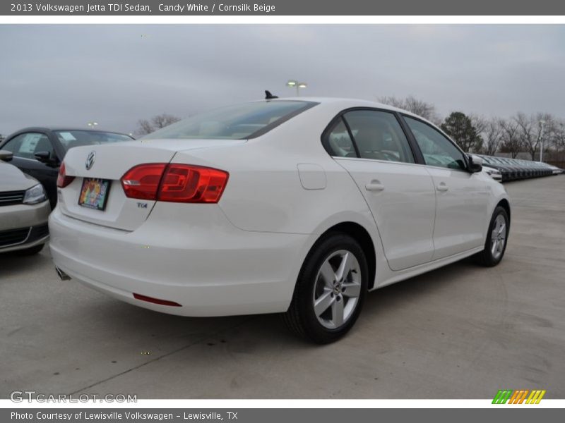Candy White / Cornsilk Beige 2013 Volkswagen Jetta TDI Sedan
