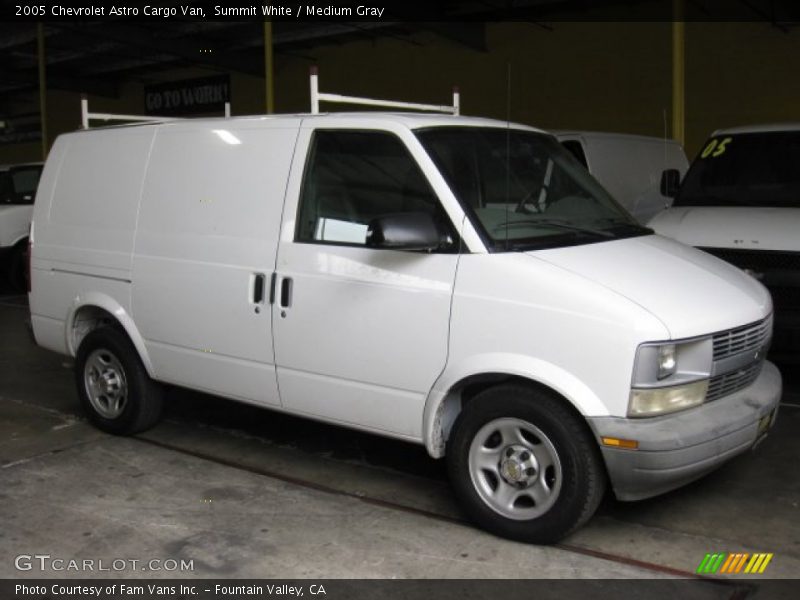 Summit White / Medium Gray 2005 Chevrolet Astro Cargo Van