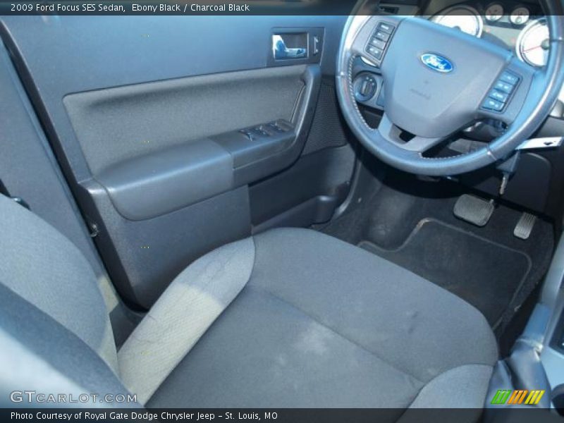 Ebony Black / Charcoal Black 2009 Ford Focus SES Sedan