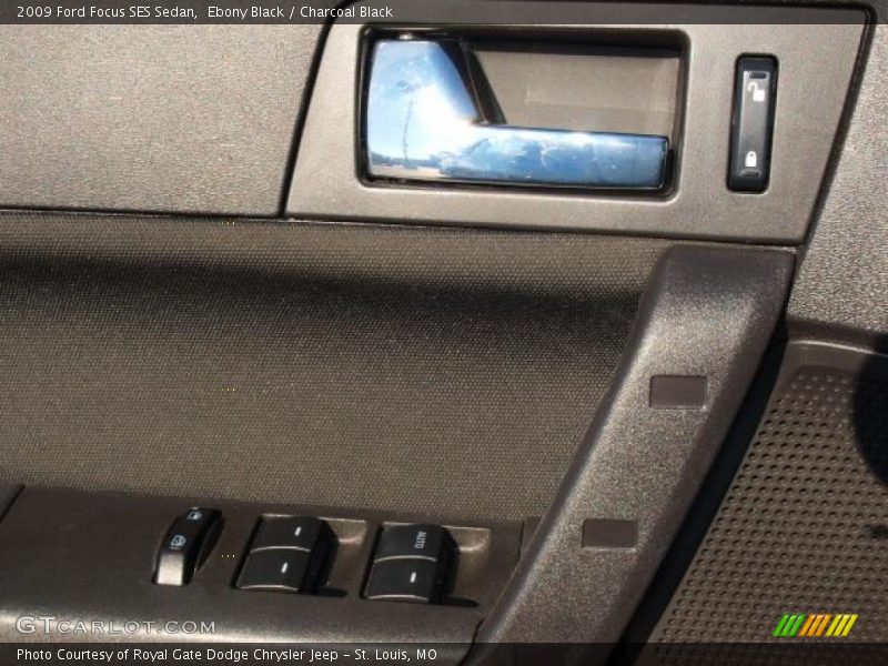 Ebony Black / Charcoal Black 2009 Ford Focus SES Sedan