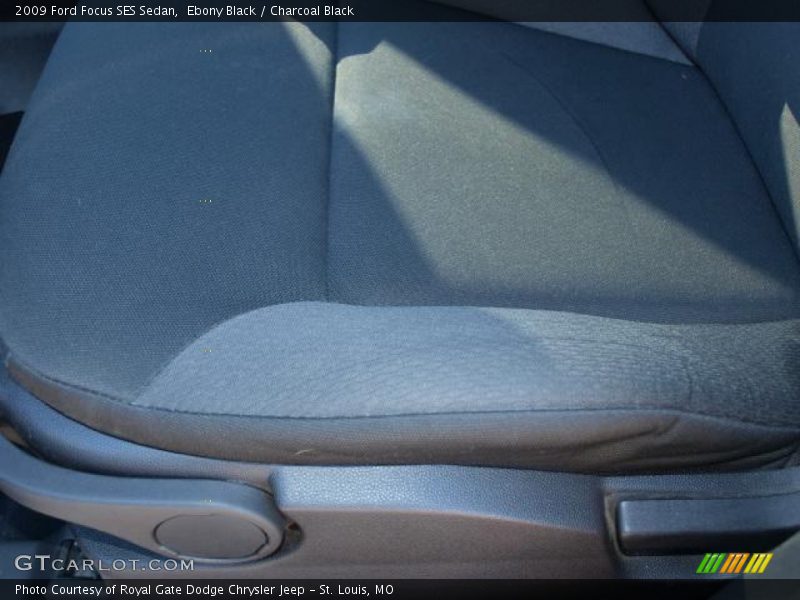Ebony Black / Charcoal Black 2009 Ford Focus SES Sedan