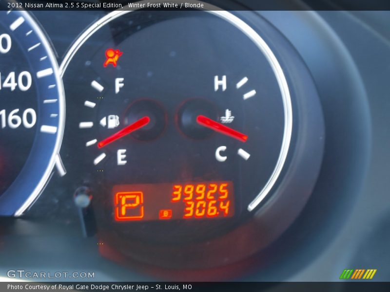 Winter Frost White / Blonde 2012 Nissan Altima 2.5 S Special Edition