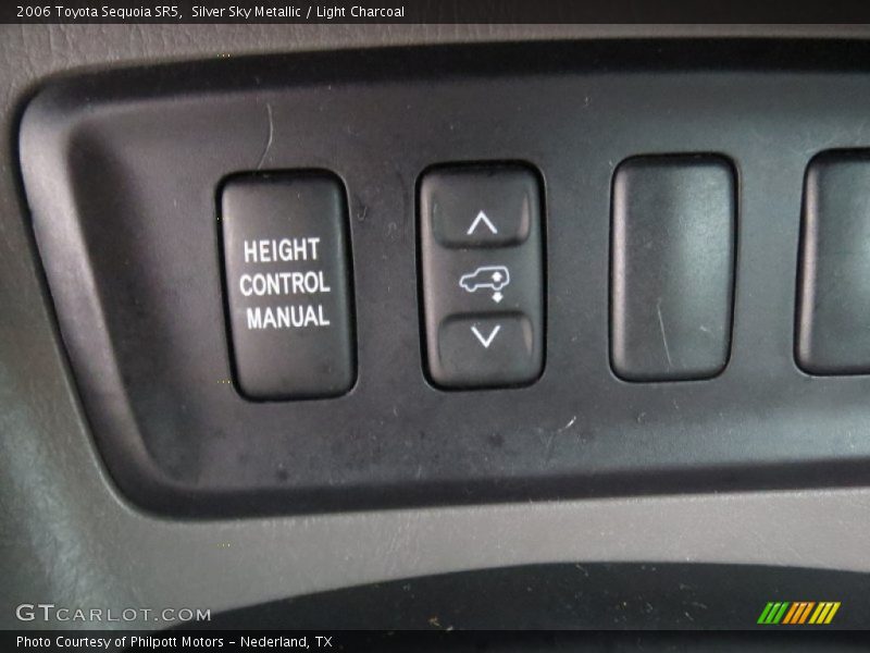 Silver Sky Metallic / Light Charcoal 2006 Toyota Sequoia SR5