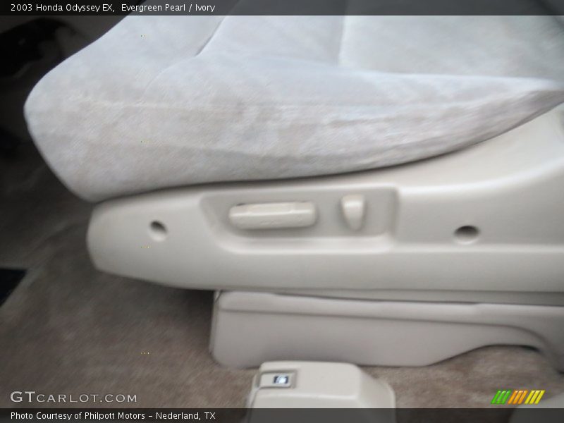 Front Seat of 2003 Odyssey EX