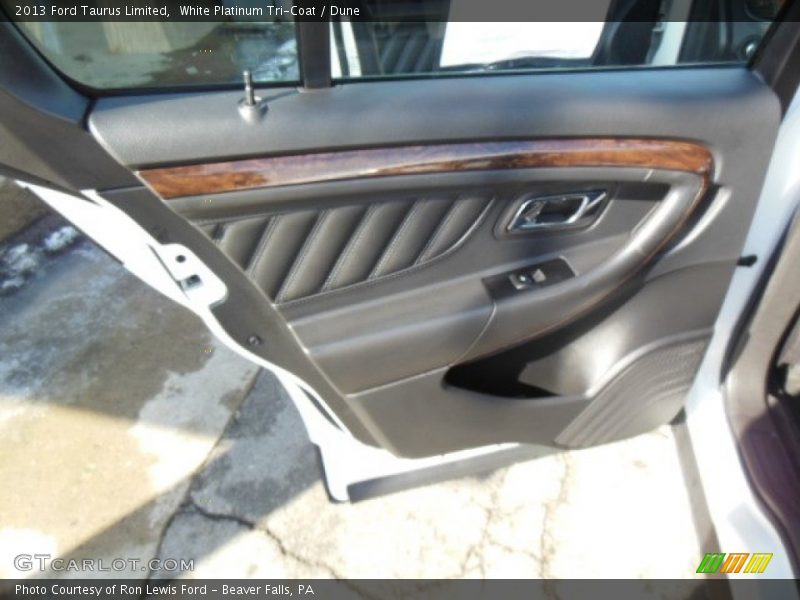 White Platinum Tri-Coat / Dune 2013 Ford Taurus Limited