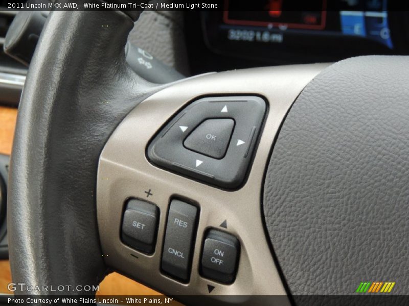 Controls of 2011 MKX AWD