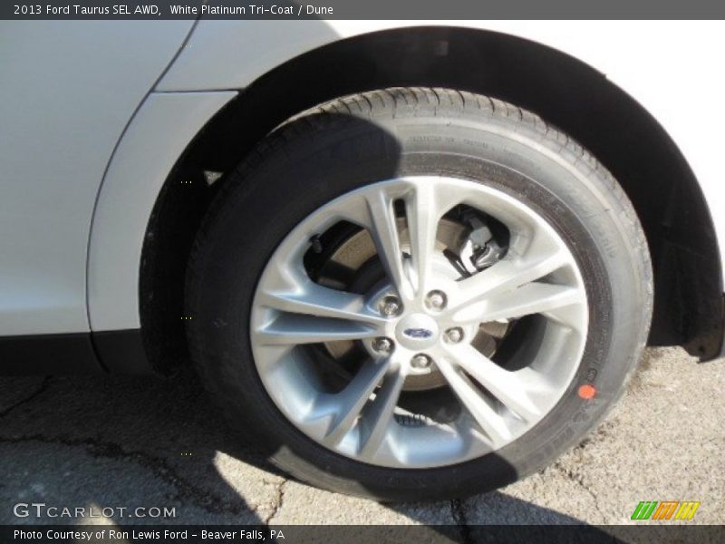 White Platinum Tri-Coat / Dune 2013 Ford Taurus SEL AWD
