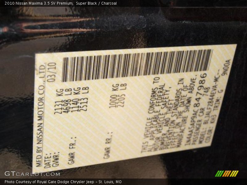 Super Black / Charcoal 2010 Nissan Maxima 3.5 SV Premium