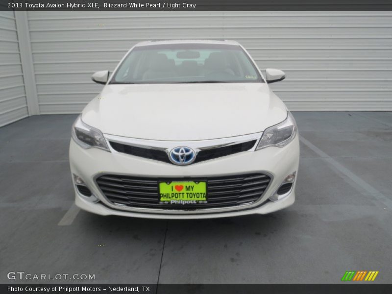 Blizzard White Pearl / Light Gray 2013 Toyota Avalon Hybrid XLE