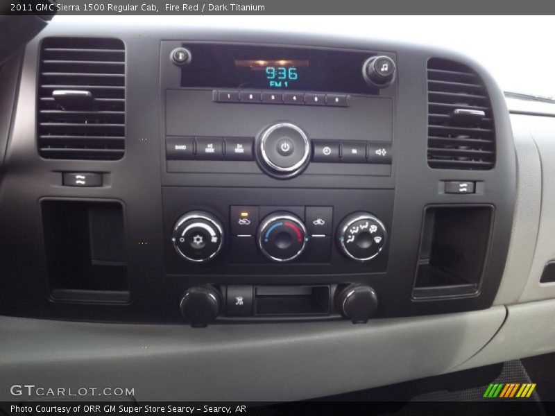 Controls of 2011 Sierra 1500 Regular Cab