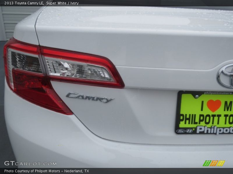 Super White / Ivory 2013 Toyota Camry LE