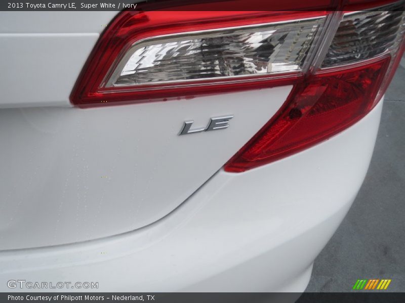Super White / Ivory 2013 Toyota Camry LE