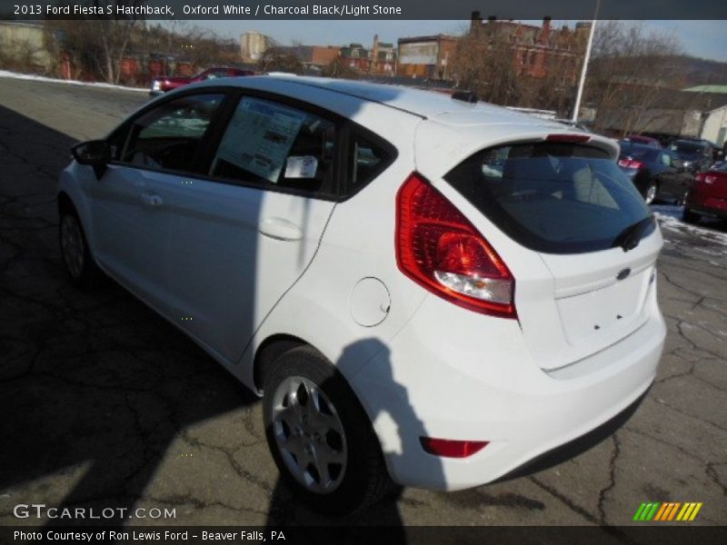 Oxford White / Charcoal Black/Light Stone 2013 Ford Fiesta S Hatchback
