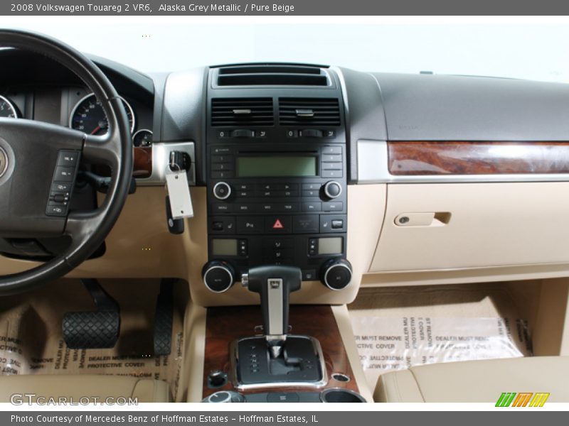 Alaska Grey Metallic / Pure Beige 2008 Volkswagen Touareg 2 VR6