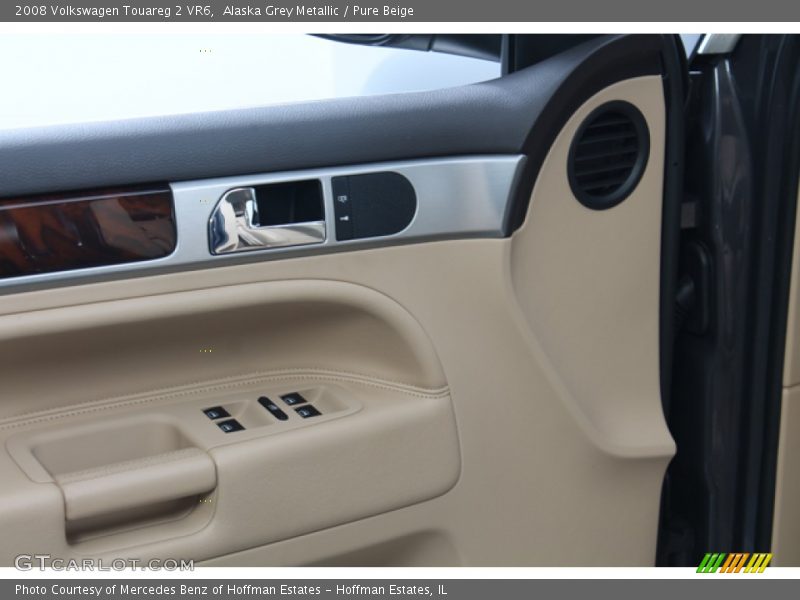 Alaska Grey Metallic / Pure Beige 2008 Volkswagen Touareg 2 VR6