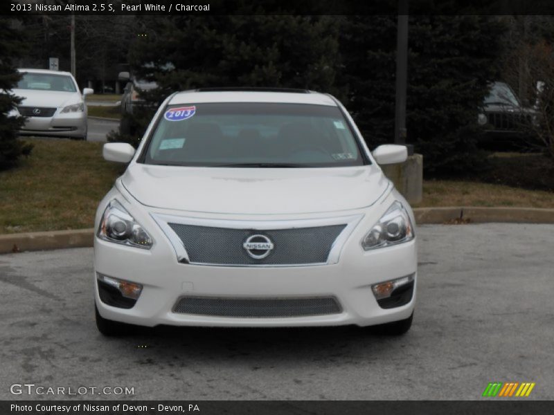Pearl White / Charcoal 2013 Nissan Altima 2.5 S