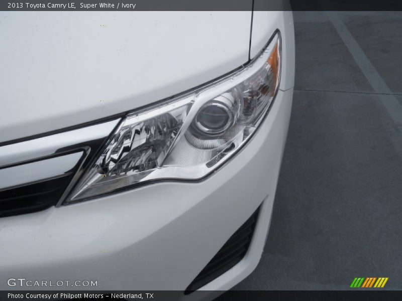 Super White / Ivory 2013 Toyota Camry LE