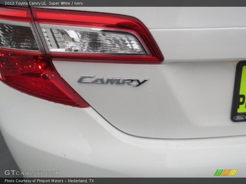 Super White / Ivory 2013 Toyota Camry LE