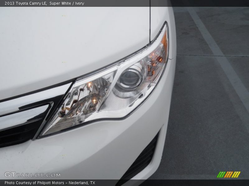 Super White / Ivory 2013 Toyota Camry LE