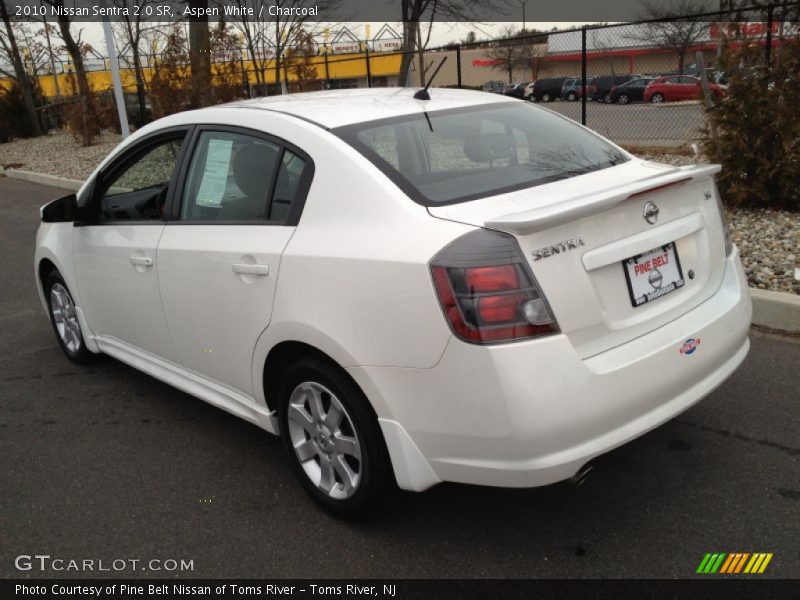 Aspen White / Charcoal 2010 Nissan Sentra 2.0 SR