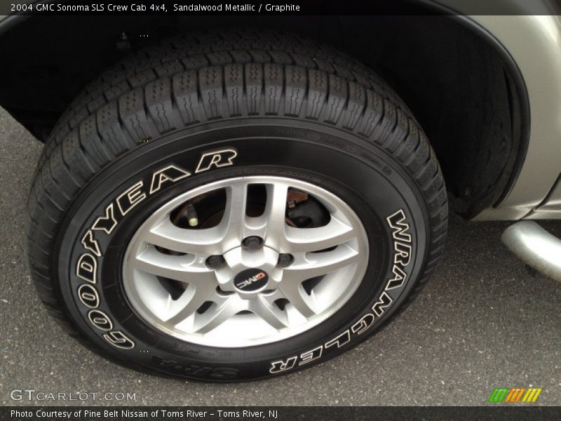 Sandalwood Metallic / Graphite 2004 GMC Sonoma SLS Crew Cab 4x4