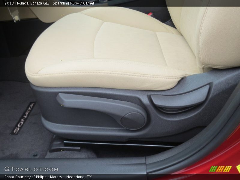 Sparkling Ruby / Camel 2013 Hyundai Sonata GLS