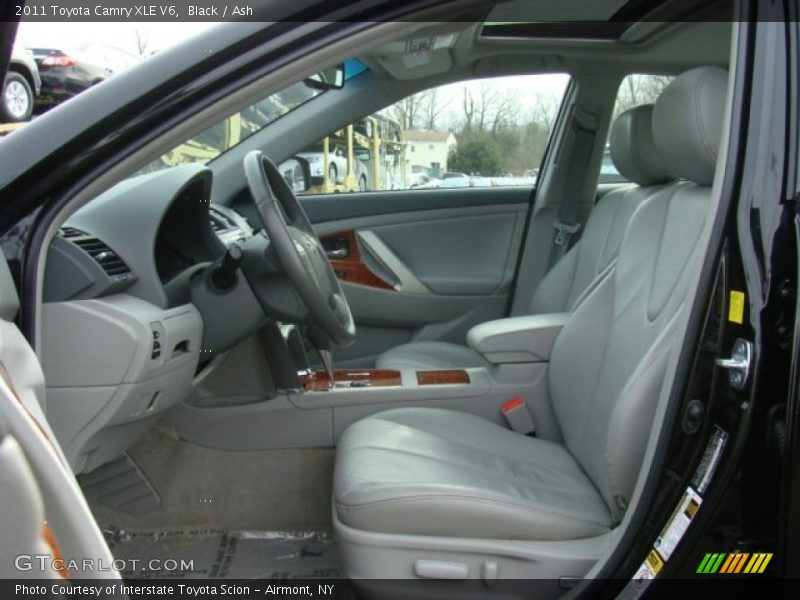 Black / Ash 2011 Toyota Camry XLE V6