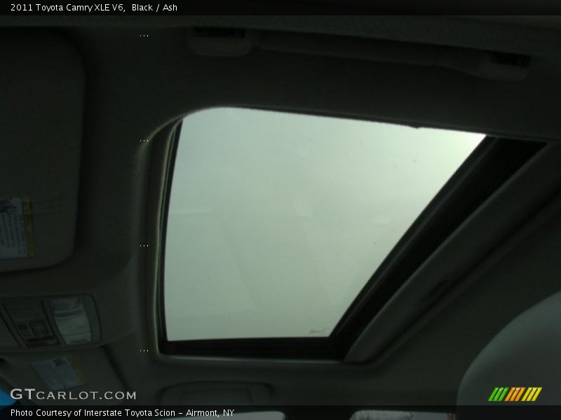 Black / Ash 2011 Toyota Camry XLE V6