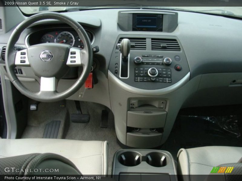 Dashboard of 2009 Quest 3.5 SE