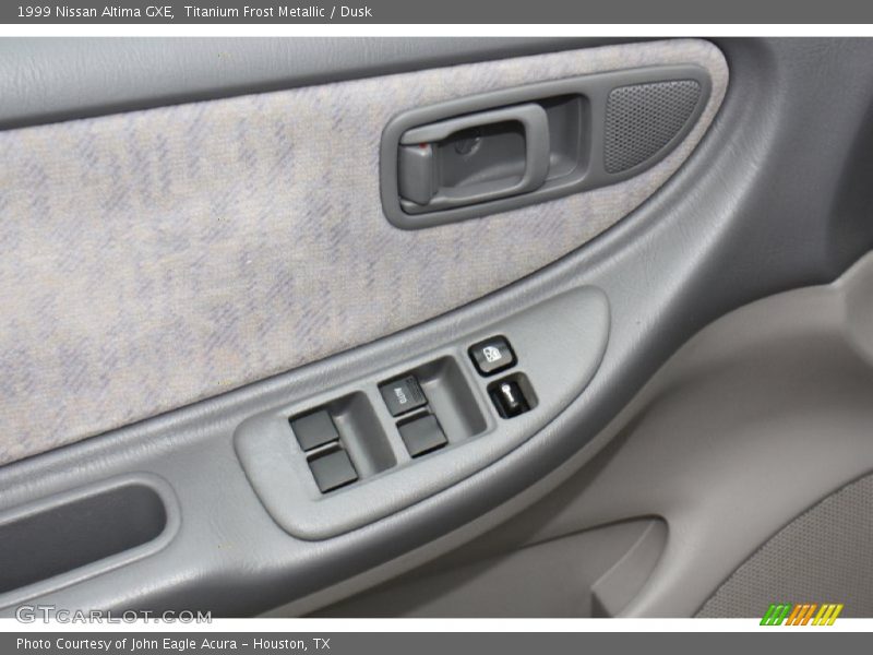 Controls of 1999 Altima GXE