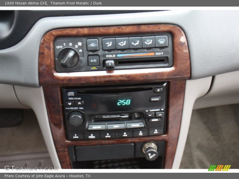 Controls of 1999 Altima GXE