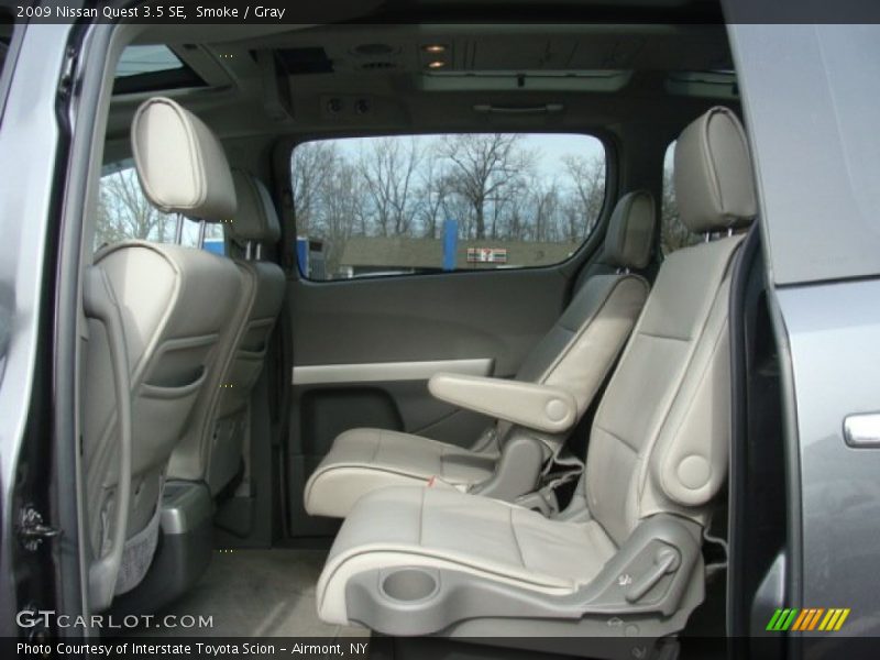 Rear Seat of 2009 Quest 3.5 SE