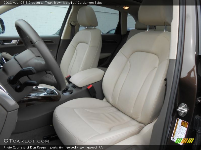 Front Seat of 2011 Q5 3.2 quattro