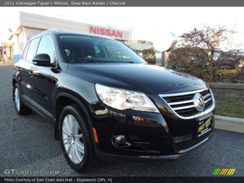 Deep Black Metallic / Charcoal 2011 Volkswagen Tiguan S 4Motion