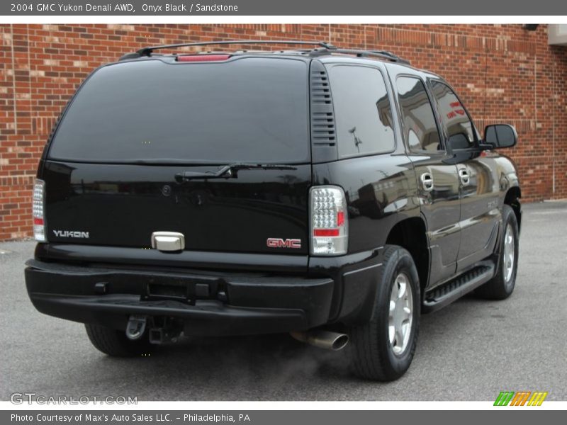 Onyx Black / Sandstone 2004 GMC Yukon Denali AWD