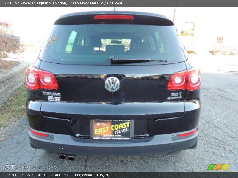 Deep Black Metallic / Charcoal 2011 Volkswagen Tiguan S 4Motion