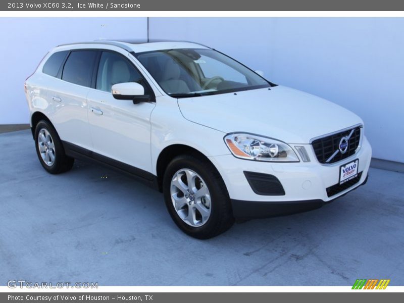 Ice White / Sandstone 2013 Volvo XC60 3.2