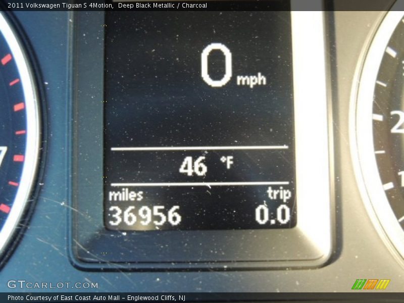 Deep Black Metallic / Charcoal 2011 Volkswagen Tiguan S 4Motion
