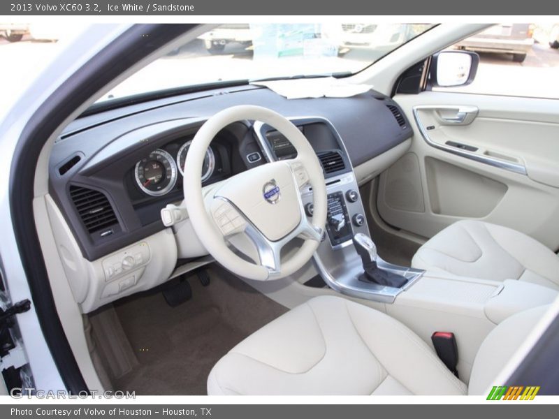 Ice White / Sandstone 2013 Volvo XC60 3.2