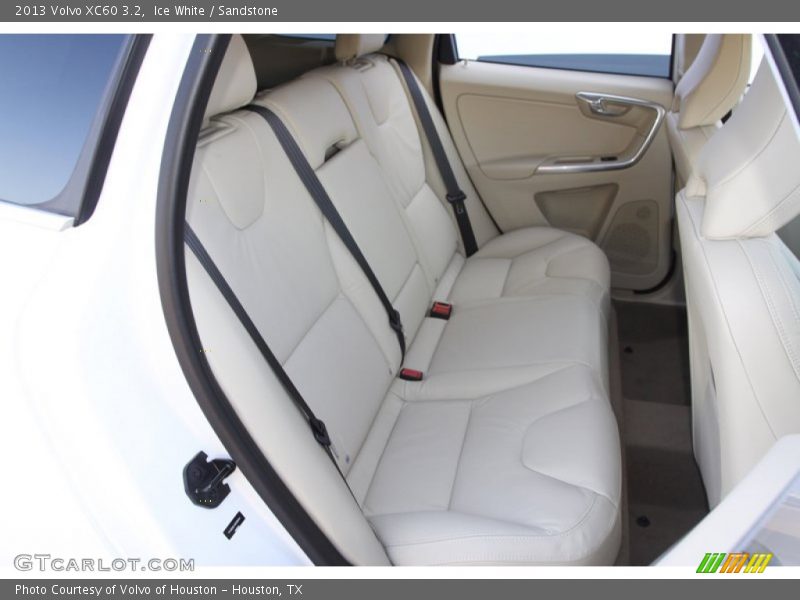Ice White / Sandstone 2013 Volvo XC60 3.2