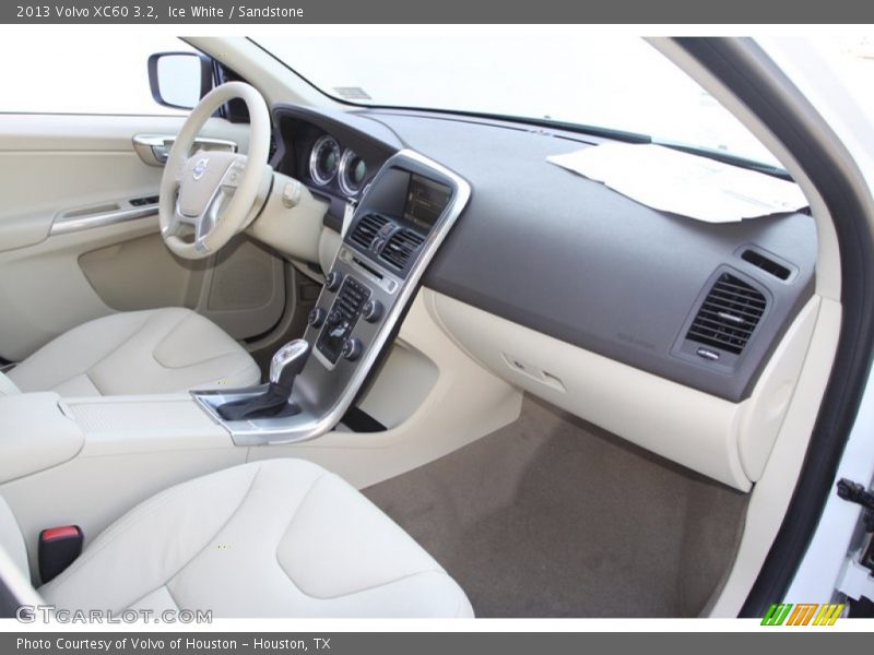 Ice White / Sandstone 2013 Volvo XC60 3.2