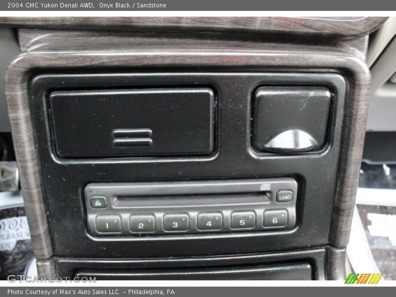 Onyx Black / Sandstone 2004 GMC Yukon Denali AWD
