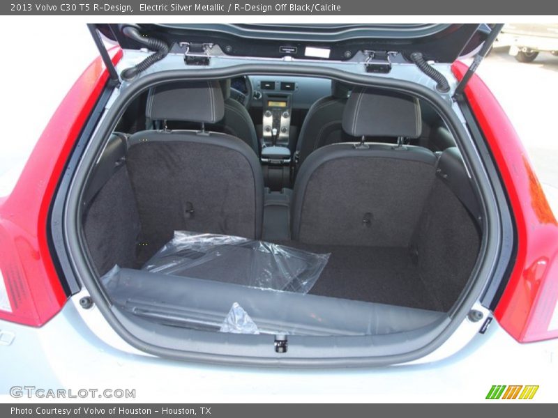  2013 C30 T5 R-Design Trunk