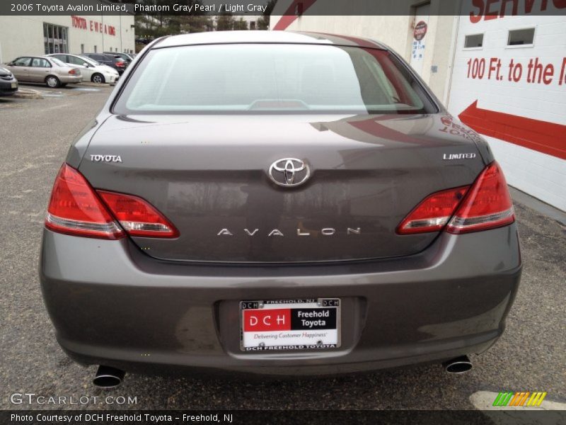 Phantom Gray Pearl / Light Gray 2006 Toyota Avalon Limited