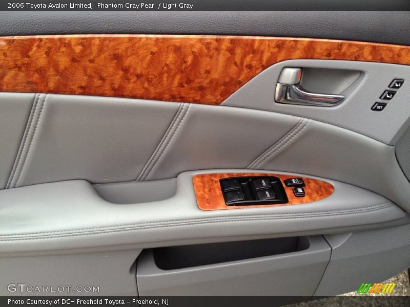 Phantom Gray Pearl / Light Gray 2006 Toyota Avalon Limited