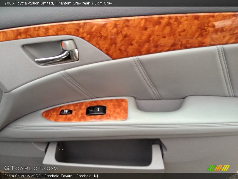 Phantom Gray Pearl / Light Gray 2006 Toyota Avalon Limited