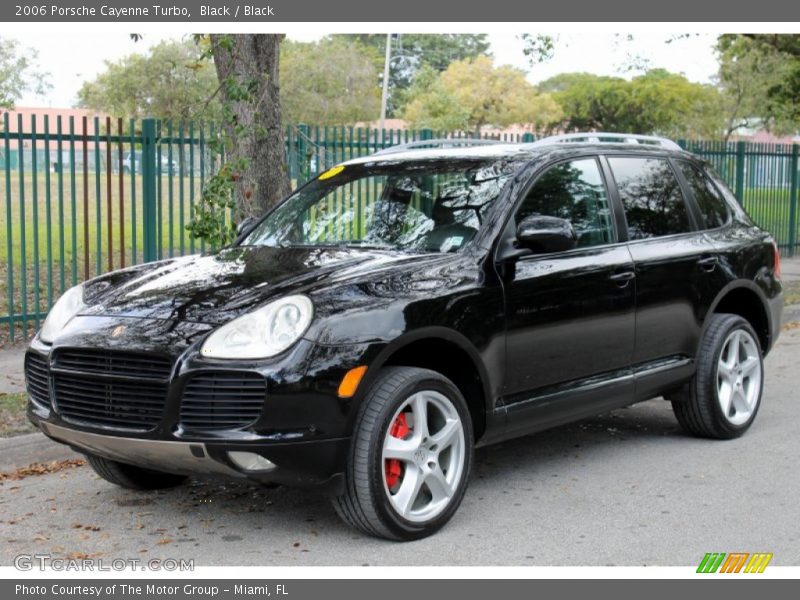 Front 3/4 View of 2006 Cayenne Turbo