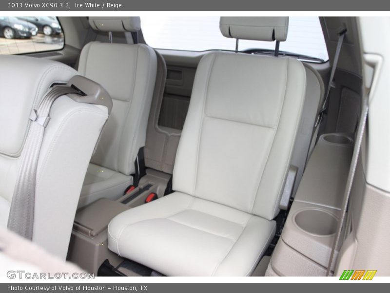 Ice White / Beige 2013 Volvo XC90 3.2