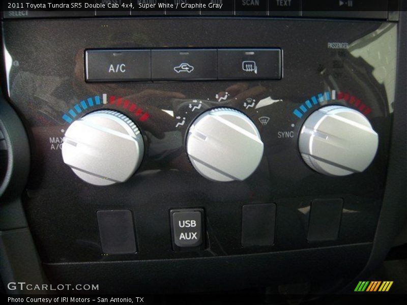 Super White / Graphite Gray 2011 Toyota Tundra SR5 Double Cab 4x4